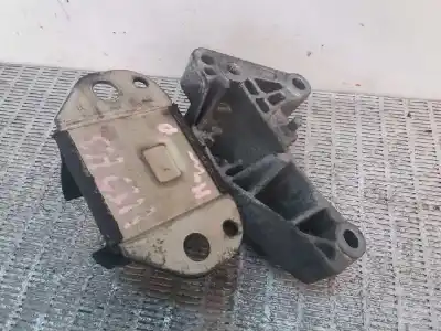 Автозапчастина б/у правильна підтримка двигуна для renault clio ii fase ii (b/cb0) 1.2 посилання на oem iam 7700415087