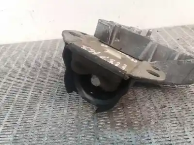 Автозапчасти б/у правая опора двигателя за renault clio ii fase ii (b/cb0) 1.2 ссылки oem iam 7700415087  