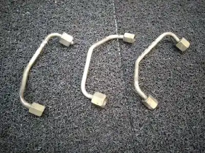 Second-hand car spare part tube for audi a4 berlina (8e) 3.0 v6 24v tdi oem iam references 