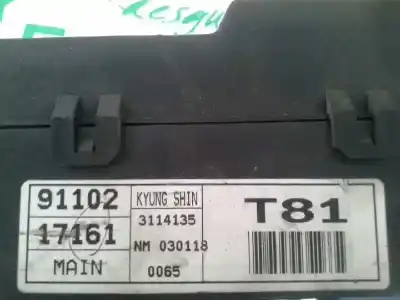 Pièce détachée automobile d'occasion boîtes à fusibles pour hyundai matrix (fc) 1.5 crdi gls références oem iam 9110217161  