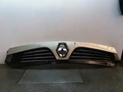 Second-hand car spare part front grille for renault master ii phase 2 combi combi 2t8 l1 9 - plazas oem iam references 