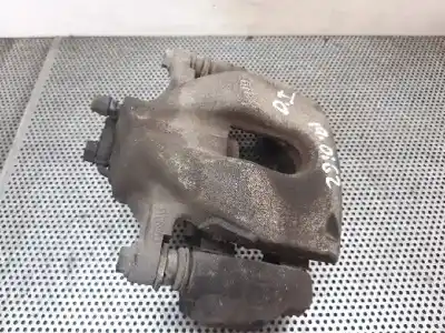 Peça sobressalente para automóvel em segunda mão pinça de travão dianteira esquerda por toyota auris active referências oem iam 1510
