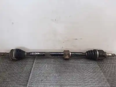 Peça sobressalente para automóvel em segunda mão transmissão dianteira direita por toyota auris active referências oem iam 