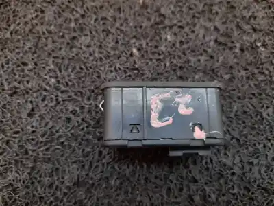 Second-hand car spare part left front power window switch for opel meriva cosmo oem iam references 13363202  24409205