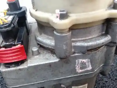 Second-hand car spare part steering pump for dacia logan básico oem iam references 8200385183c  a5096050d