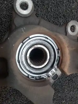 Second-hand car spare part front right knuckle for dacia logan básico oem iam references   