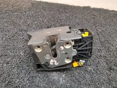 Second-hand car spare part left front door lock for dacia sandero laureate oem iam references 