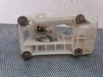 Second-hand car spare part gear lever for toyota yaris (ncp1/nlp1/scp1) 1.0 linea sol oem iam references   