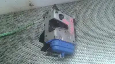 Автозапчастина б/у замок дверей заднього лівого для audi a3 (8l) 1.6 ambiente посилання на oem iam 8d0839015a  