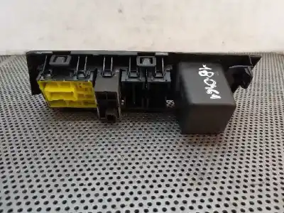 Second-hand car spare part rearview side mirror switch for nissan note (e11e) acenta oem iam references   