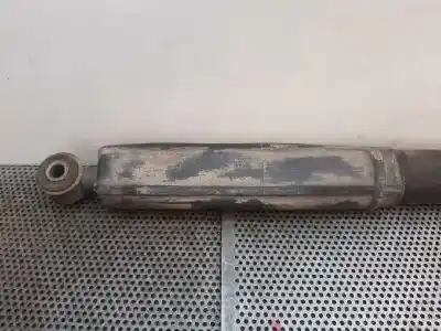 Second-hand car spare part right rear shock absorber for renault master ii phase 2 combi combi 2t8 l1 9 - plazas oem iam references   