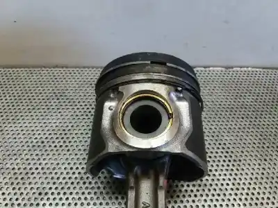 Second-hand car spare part piston for kia sorento 2.5 crdi active oem iam references   