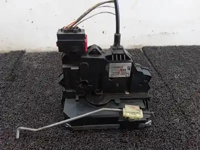 Peça sobressalente para automóvel em segunda mão fechadura da porta dianteira direita por opel corsa d cosmo referências oem iam 13258274