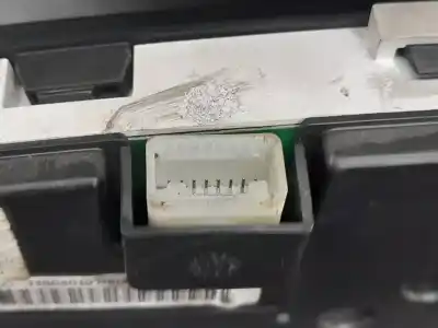 Peça sobressalente para automóvel em segunda mão quadrante por toyota corolla (e12) 2.0 d-4d linea sol berlina referências oem iam 8380002760  110080107004