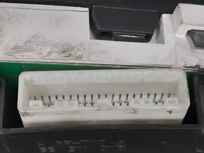 Peça sobressalente para automóvel em segunda mão quadrante por toyota corolla (e12) 2.0 d-4d linea sol berlina referências oem iam 8380002760  110080107004