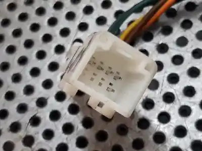 Peça sobressalente para automóvel em segunda mão espelho retrovisor direito por dacia logan laureate referências oem iam   