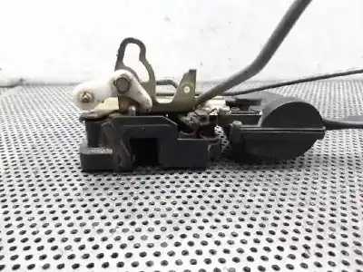 Peça sobressalente para automóvel em segunda mão fechadura da porta dianteira esquerda por mazda premacy (cp) td active referências oem iam 