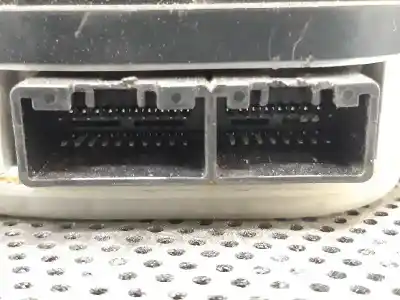 Peça sobressalente para automóvel em segunda mão quadrante por mazda premacy (cp) td active referências oem iam wvcb87  010905210111