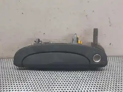 Tweedehands auto-onderdeel buitenste handgreep links voor voor hyundai getz (tb) 1.1 básico oem iam-referenties 