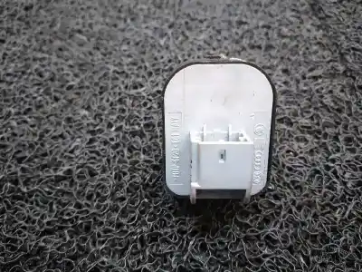 Автозапчастина б/у управління дзеркалами для audi a3 (8p) 2.0 tdi ambiente посилання на oem iam 8e0959565  