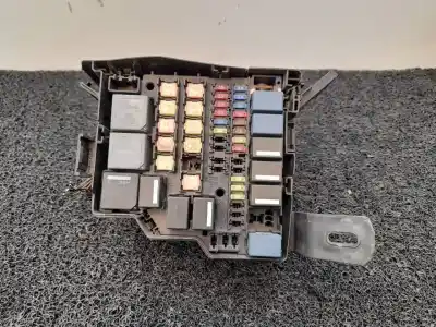 Автозапчасти б/у блок реле/предохранителей за ford fiesta (cb1) trend ссылки oem iam 8v5114b144ba