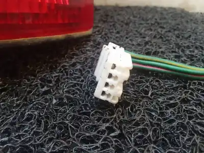 Автозапчасти б/у правый задний фонарь за mazda mpv (lw) 2.0 td comfort ссылки oem iam   