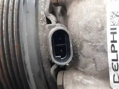 Pezzo di ricambio per auto di seconda mano compressore aria condizionata per opel vivaro combi 2.7t corto riferimenti oem iam 06135103334  7700105765