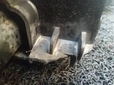 Second-hand car spare part left headlight for kia carnival 2.9 crdi cat oem iam references   