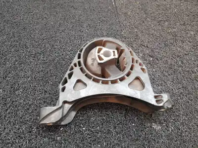 Second-hand car spare part front engine support for opel insignia berlina cosmo oem iam references 13227769  