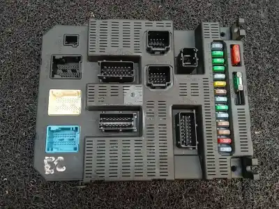 Pezzo di ricambio per auto di seconda mano scatola relè/fusibili per peugeot 207 xt riferimenti oem iam 9659285380