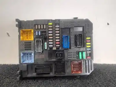 Second-hand car spare part FUSE BOX UNIT for PEUGEOT 3008  OEM IAM references 9830805680  3271842048
