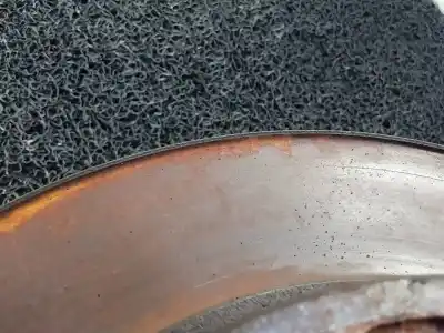 Second-hand car spare part front right knuckle for mazda premacy (cp) td active oem iam references   