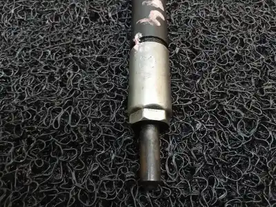 Second-hand car spare part injector for mazda premacy (cp) td active oem iam references 7390  