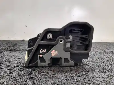 Second-hand car spare part left front door lock for bmw x1 (e84) sdrive 18d oem iam references 7229461