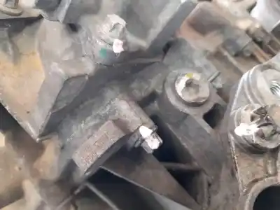 Pezzo di ricambio per auto di seconda mano riduttore per opel corsa d cosmo riferimenti oem iam 55192042  