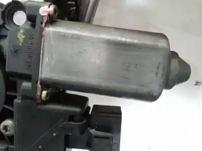 Pezzo di ricambio per auto di seconda mano alzacristalli anteriore destro per audi a6 avant (4b5) 1.9 tdi riferimenti oem iam 4b0959802e  