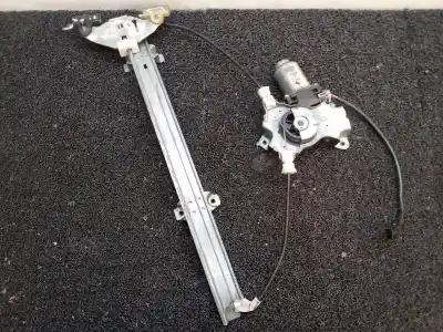 Peça sobressalente para automóvel em segunda mão elevador de vidros dianteiro direito por nissan primera berlina (p11) elegance referências oem iam 