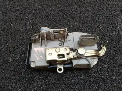 Second-hand car spare part left front door lock for peugeot 807 sr pack oem iam references 