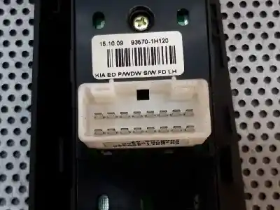 Second-hand car spare part left front power window switch for kia cee´d drive oem iam references 935701h120  823511h010