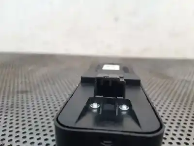 Second-hand car spare part left front power window switch for volvo c30 2.0 d momentum oem iam references 30773208  