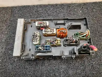 Gebrauchtes Autoersatzteil RELAIS SICHERUNGSKASTEN Multifunktionsrelais zum CHRYSLER VOYAGER (RG)  OEM-IAM-Referenzen 05144580AC  T309402096