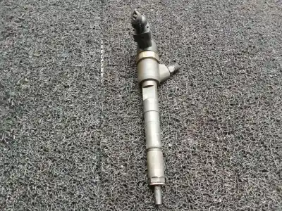 Pezzo di ricambio per auto di seconda mano iniettore per fiat panda (169) 1.3 jtd cat riferimenti oem iam 0445110083