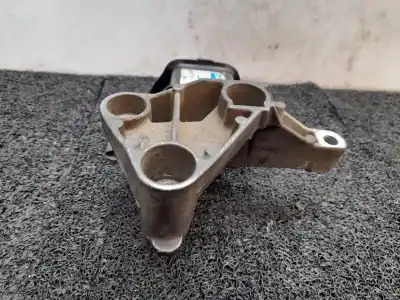 Second-hand car spare part right engine support for dacia logan mcv laureate oem iam references   