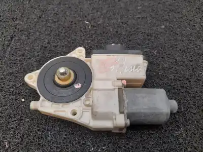 Second-hand car spare part RIGHT FRONT WINDOW MOTOR for BMW X3 (E83)  OEM IAM references 69259641  S007083006