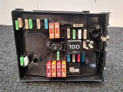 Pezzo di ricambio per auto di seconda mano scatola relè/fusibili per seat leon (1p1) sport-up riferimenti oem iam 1k0937125