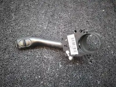 Автозапчастина б/у управління світлом для audi a6 avant (4b5) 2.8 v6 30v посилання на oem iam 8l0953513h