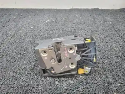 Second-hand car spare part left front door lock for dacia logan ambiance oem iam references   