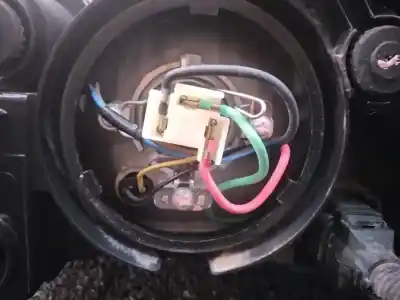 Second-hand car spare part right headlight for kia rio ls berlina oem iam references   