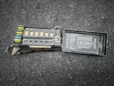 Peça sobressalente para automóvel em segunda mão caixa de fusíveis e relés por land rover discovery (salljg/lj) tdi referências oem iam 16134607069b