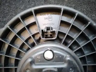 Peça sobressalente para automóvel em segunda mão motor de sofagem por mazda 6 lim. (gh) 2.0 crtd 140cv active referências oem iam 8727000700  hb111d65100